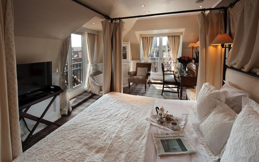 The Pand - Charming Boutique