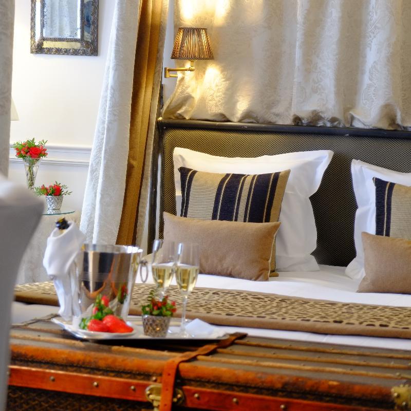 The Pand - Charming Boutique